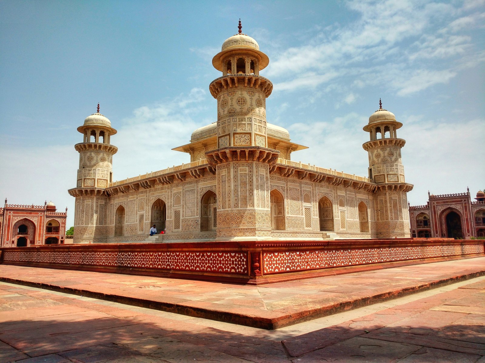 Agra Heritage Escape - Taj Mahal Experience